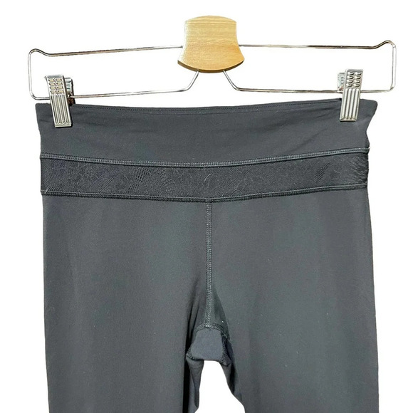 Lululemon Run: Inspire Crop II *Reflect Black Lace Size 4‎ - Picture 3 of 10